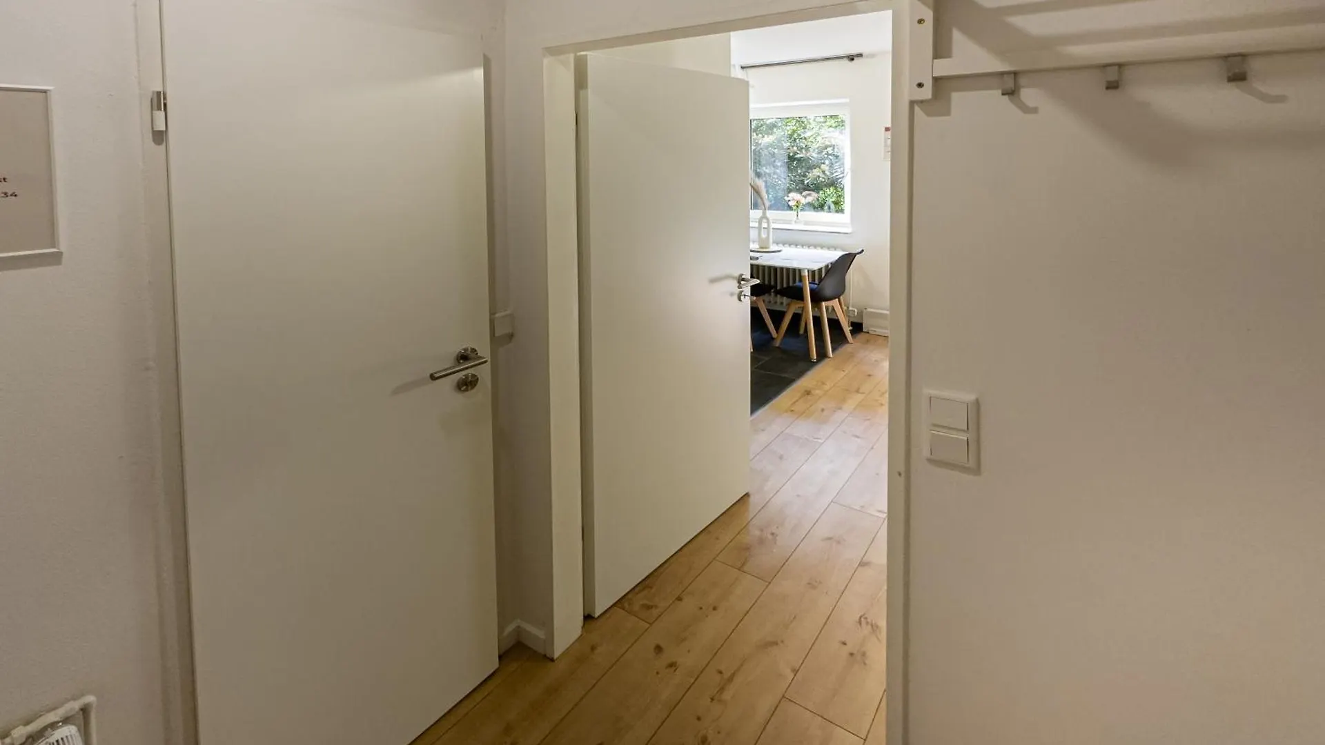 Apartment Immostay S#2 Zimmer - Free Parking & Balkon, Wifi & Naehe Mercedes Benz Bremen
